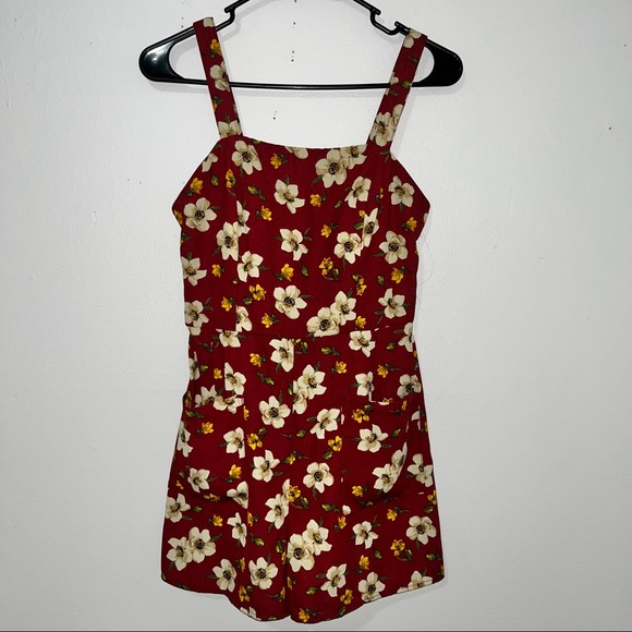 Xhilaration Pants - Xhilaration size small flower print romper with pockets